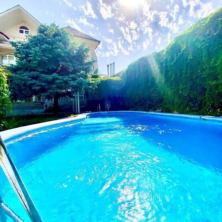 Ridon Lux Hotel Taškent Exteriér fotografie
